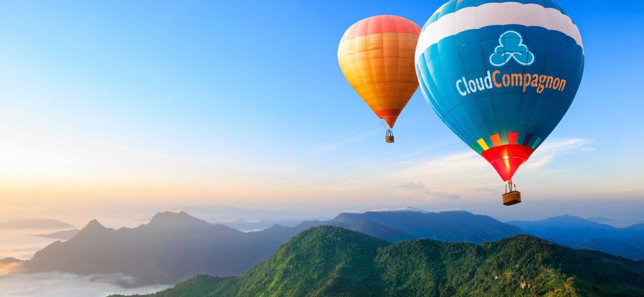 Hot air baloon with cloudcompagnon logo